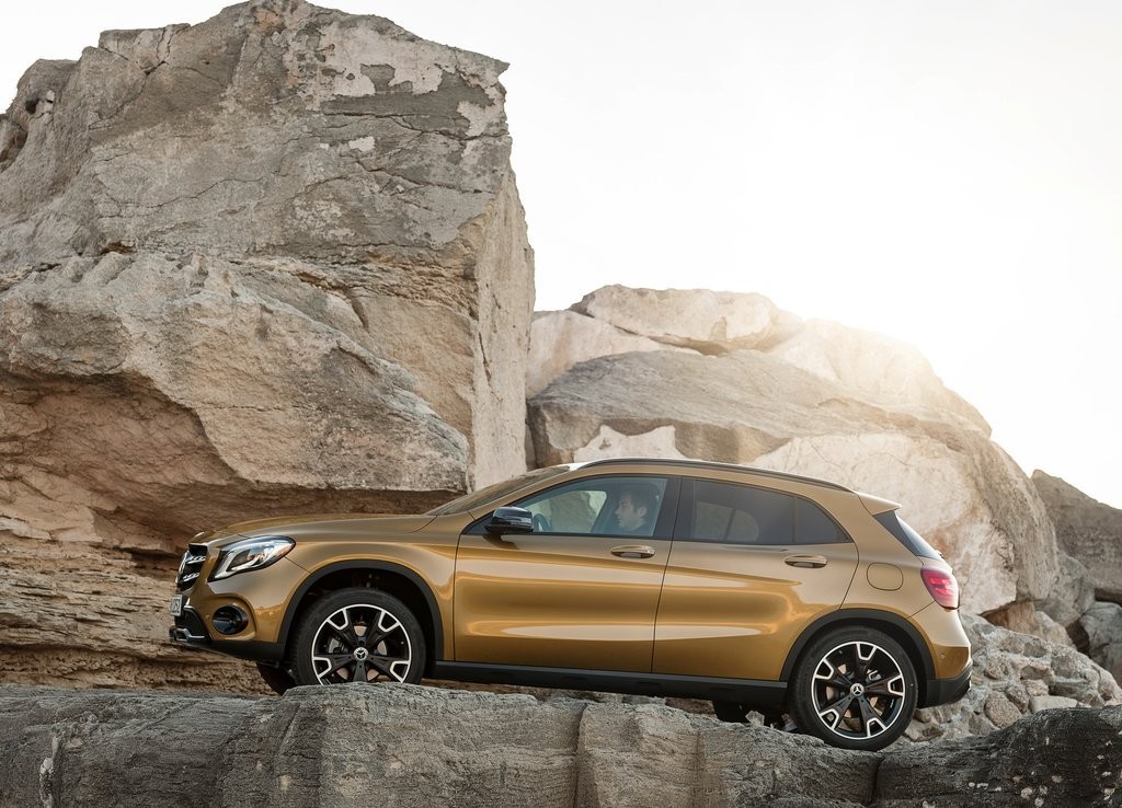 2018 - MERCEDES-BENZ GLA, foto 16