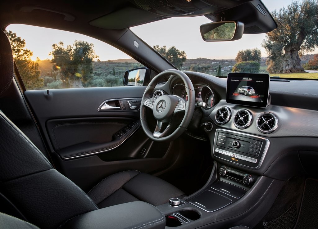 2018 - MERCEDES-BENZ GLA, foto 36