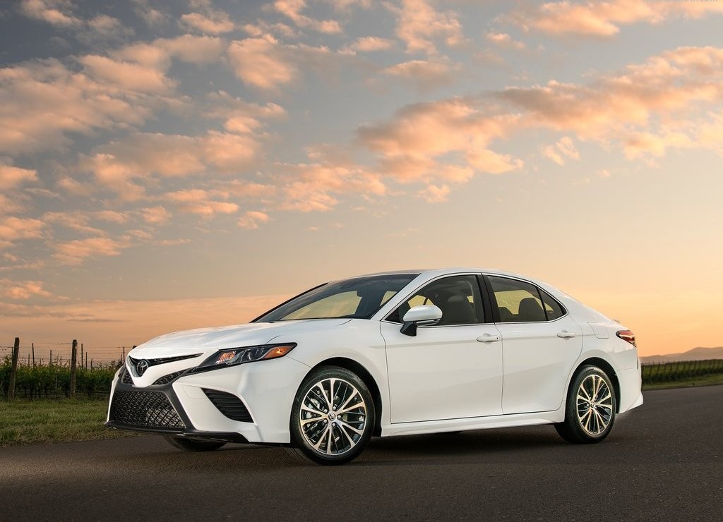 2018 - TOYOTA CAMRY, foto 2