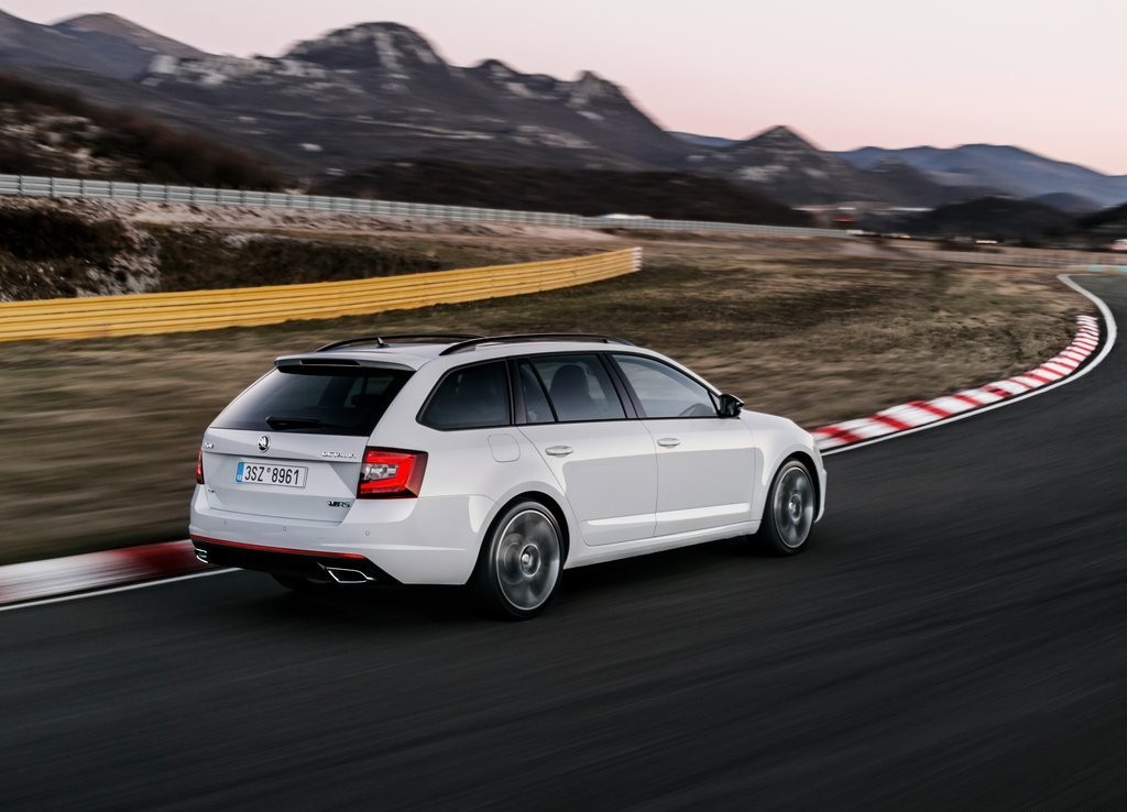 2017 - SKODA OCTAVIA RS COMBI, foto 24