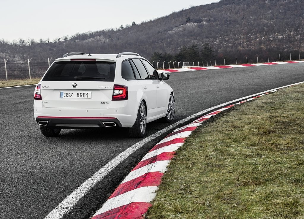 2017 - SKODA OCTAVIA RS COMBI, foto 26