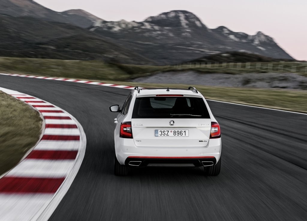 2017 - SKODA OCTAVIA RS COMBI, foto 31
