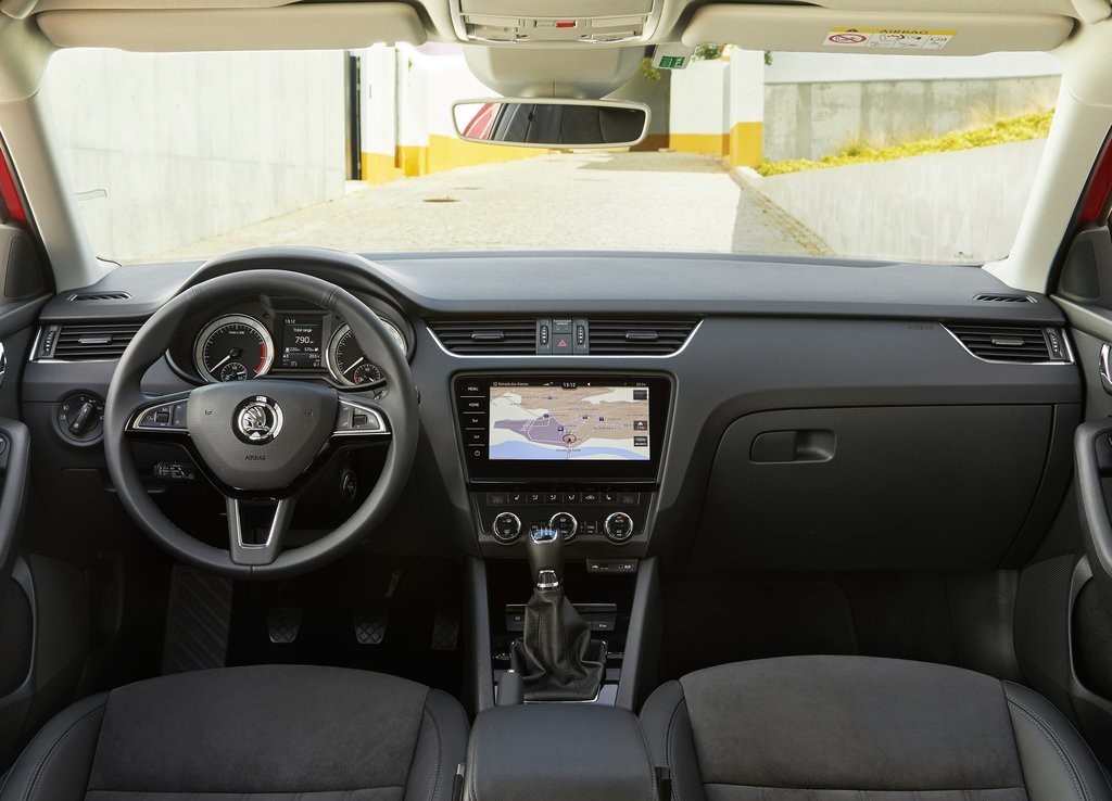 2017 - SKODA OCTAVIA COMBI, foto 41