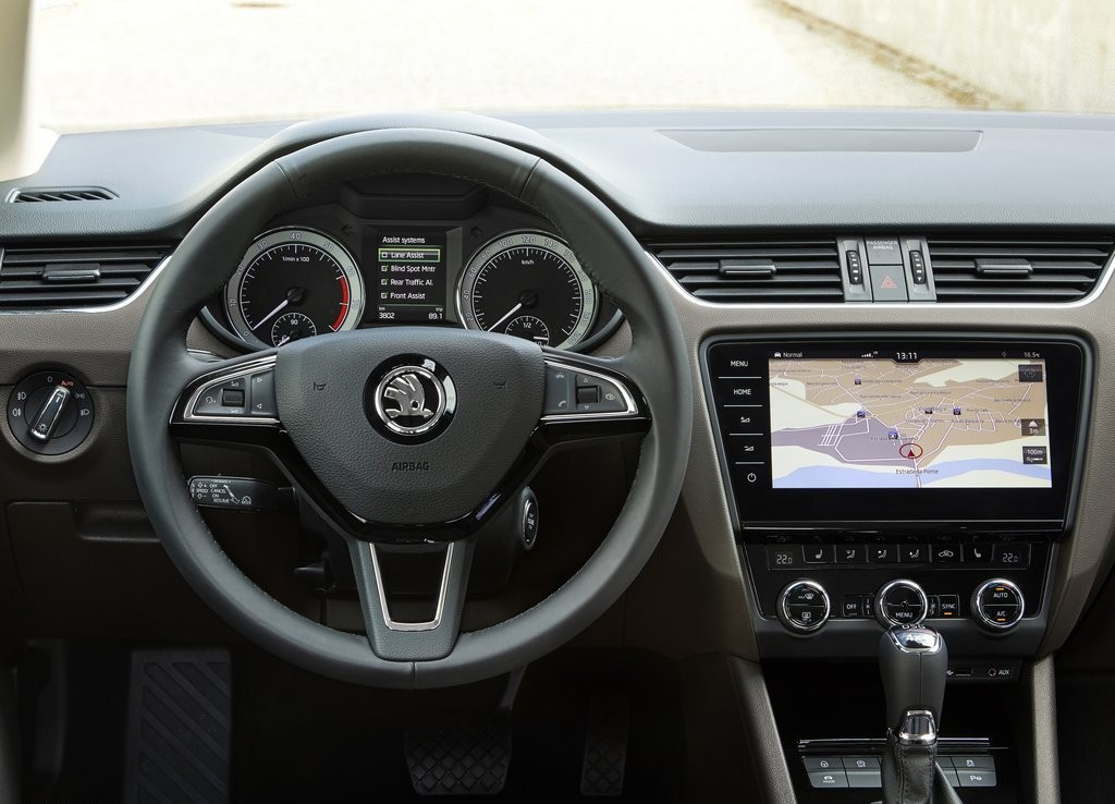 2017 - SKODA OCTAVIA COMBI, foto 43
