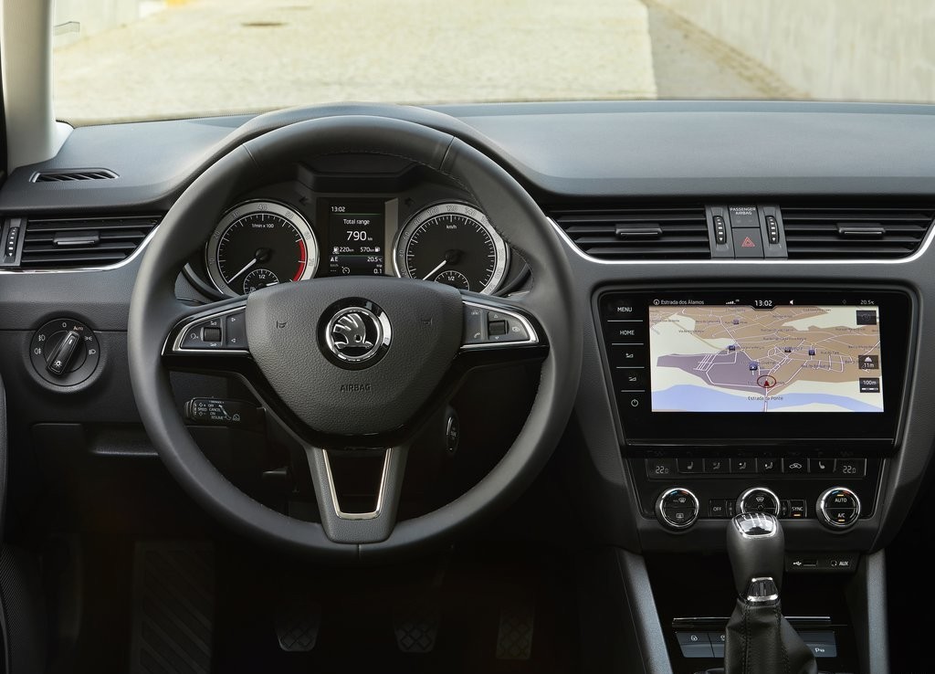 2017 - SKODA OCTAVIA COMBI, foto 44