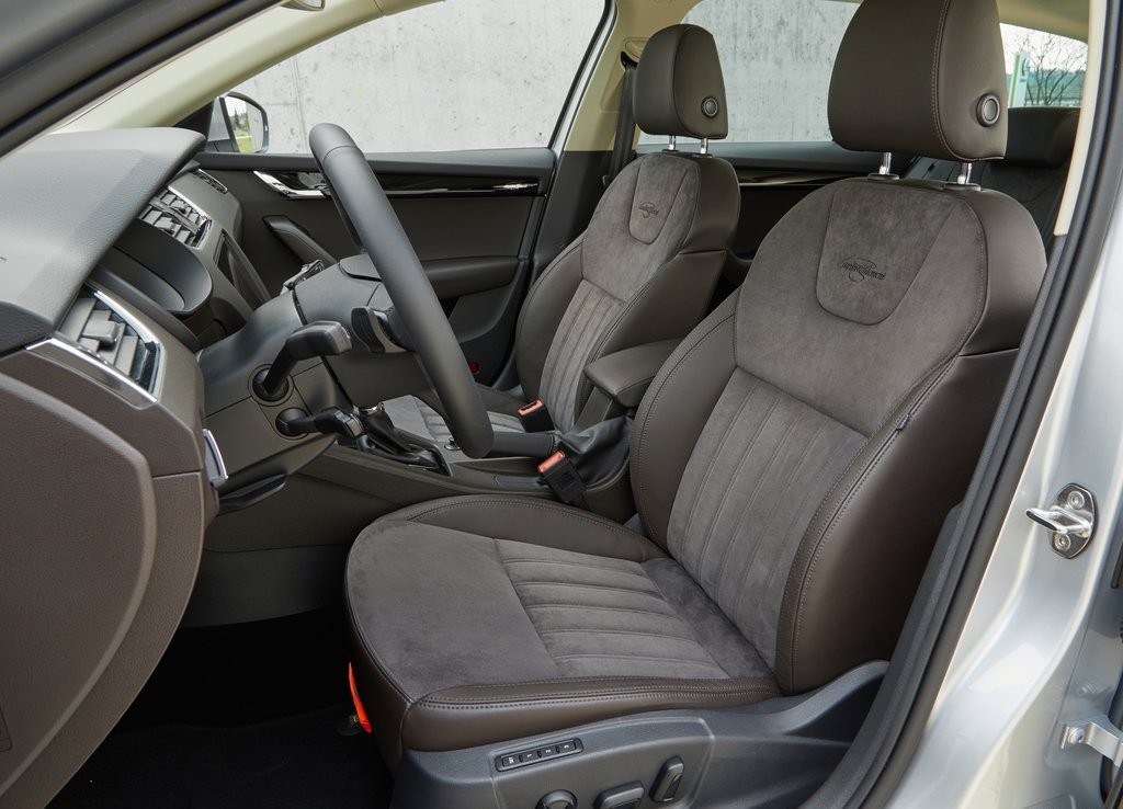 2017 - SKODA OCTAVIA COMBI, foto 45