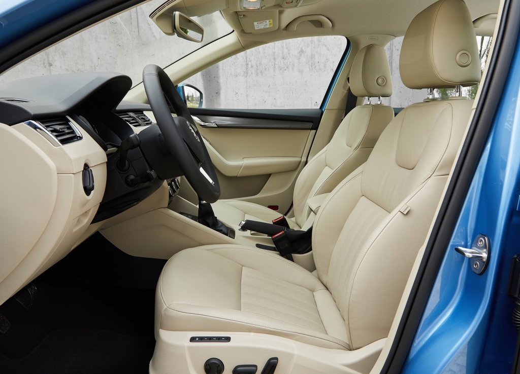 2017 - SKODA OCTAVIA COMBI, foto 49