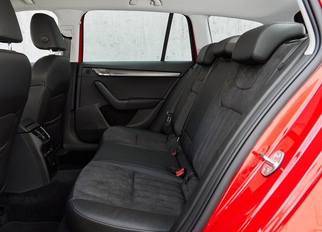 2017 - SKODA OCTAVIA COMBI, foto 54