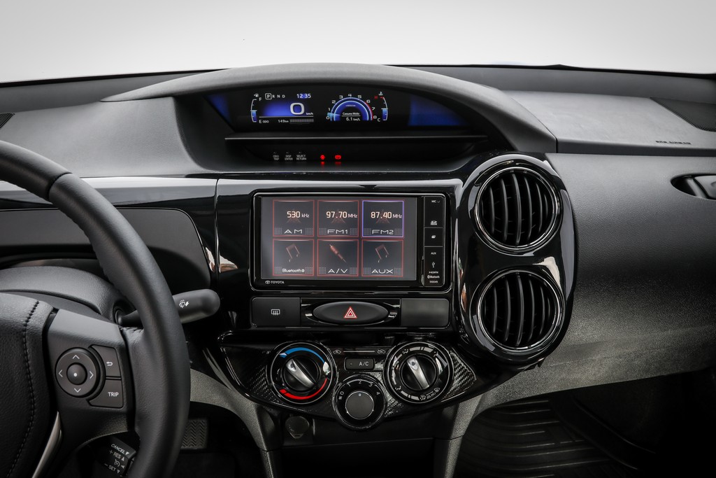 2018 - TOYOTA ETIOS, foto 16