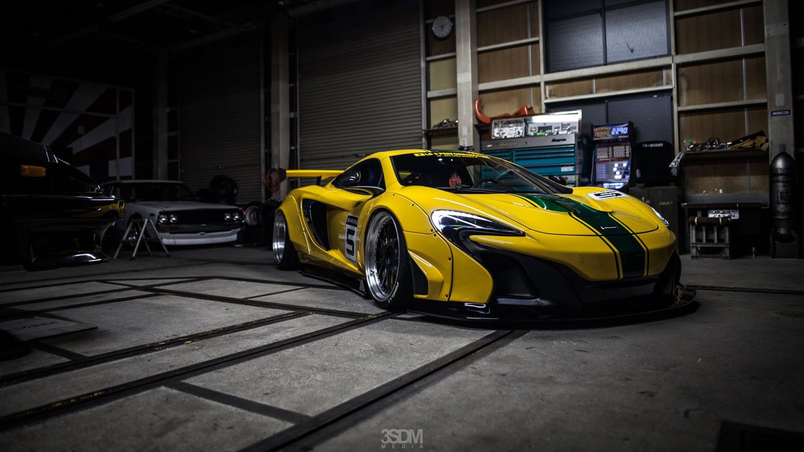 2017 - McLAREN 650S BY LIBERTY WALK, foto 1