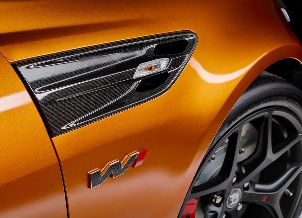 2017 - HOLDEN HSV GTSR W1, foto 13