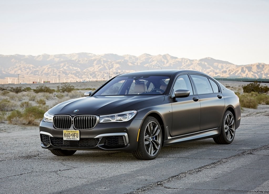 2017 - BMW M760i & M760Li, foto 9