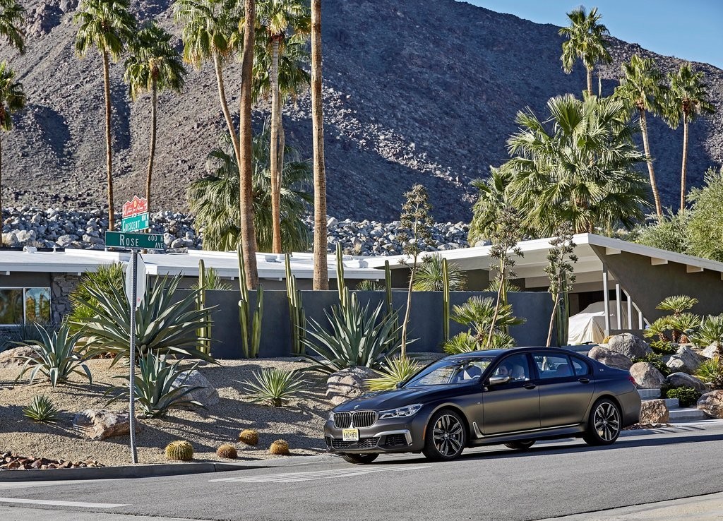 2017 - BMW M760i & M760Li, foto 17
