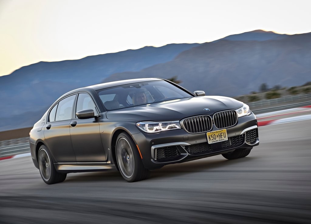 2017 - BMW M760i & M760Li, foto 26