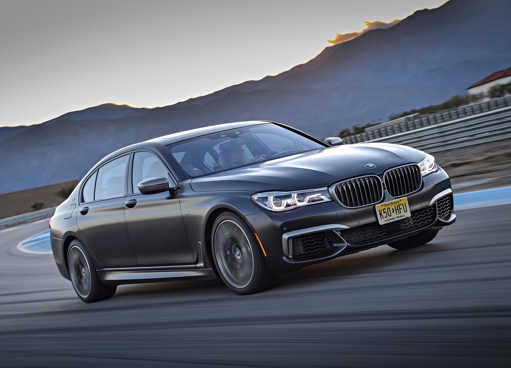 2017 - BMW M760i & M760Li, foto 27