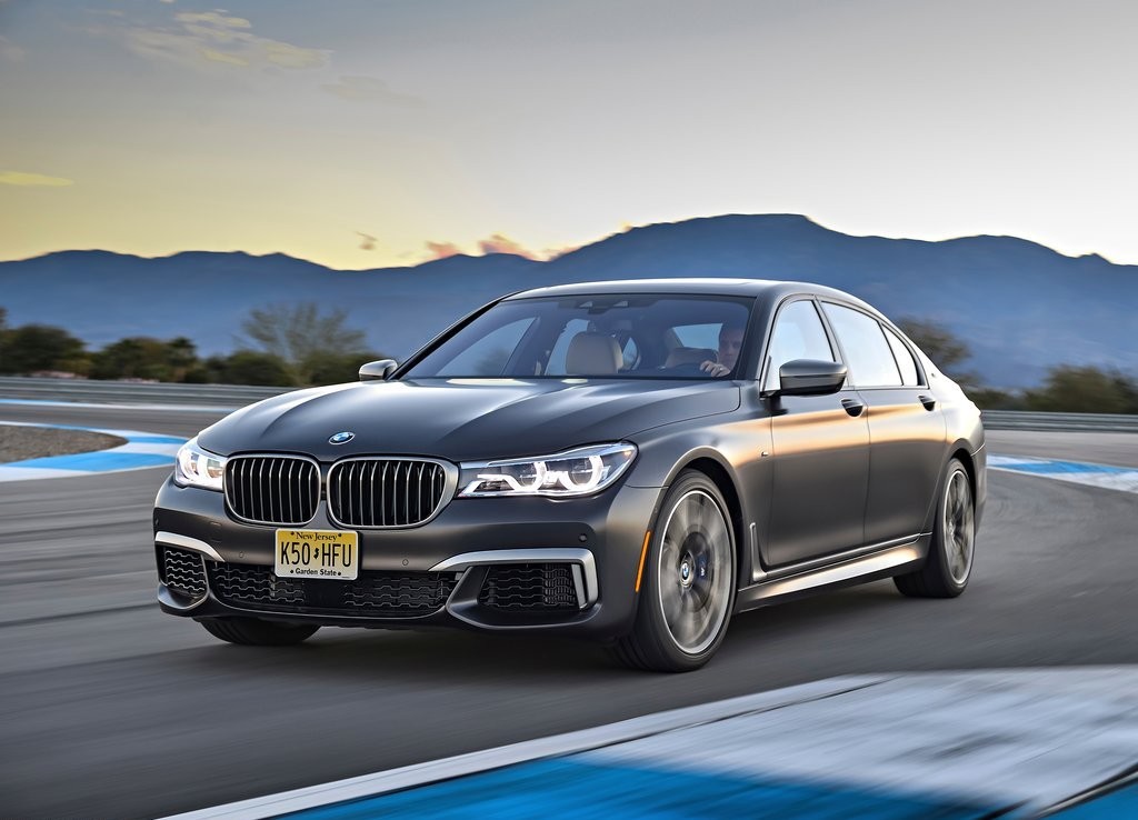 2017 - BMW M760i & M760Li, foto 43