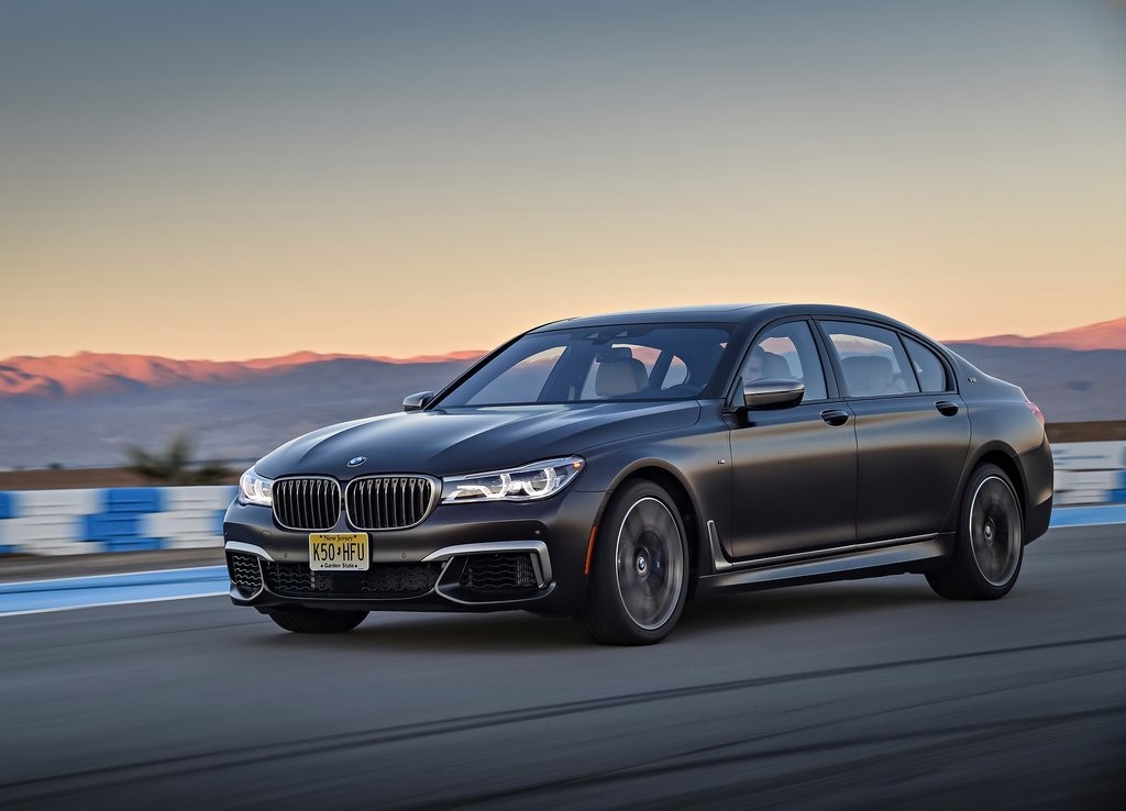 2017 - BMW M760i & M760Li, foto 44