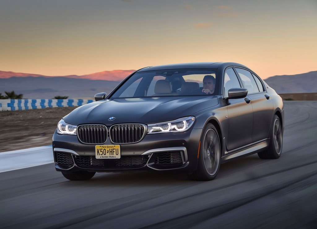 2017 - BMW M760i & M760Li, foto 45