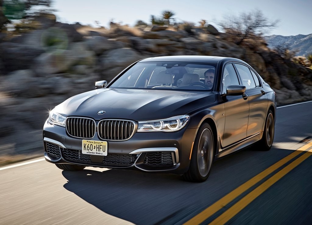 2017 - BMW M760i & M760Li, foto 47