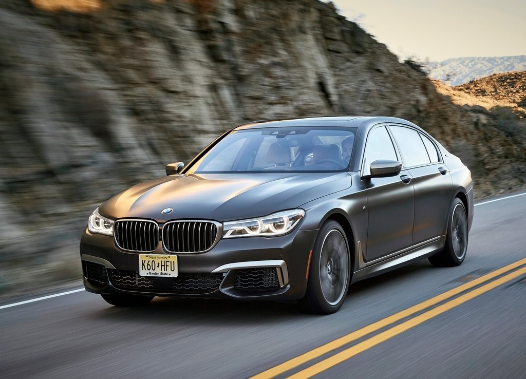 2017 - BMW M760i & M760Li, foto 48