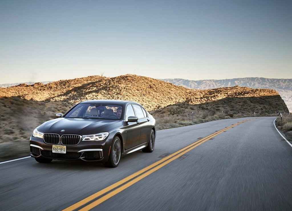 2017 - BMW M760i & M760Li, foto 49