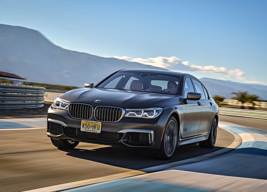 2017 - BMW M760i & M760Li, foto 53