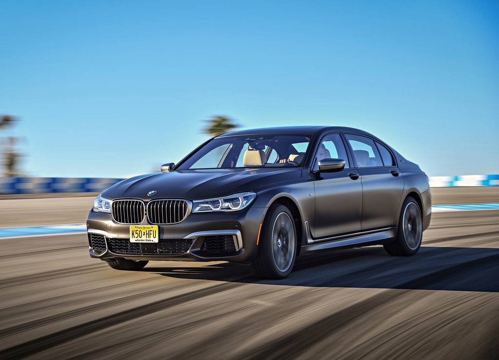 2017 - BMW M760i & M760Li, foto 55