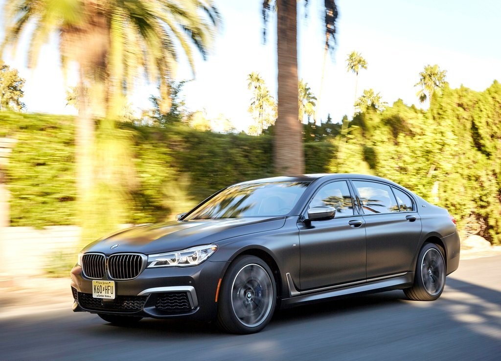 2017 - BMW M760i & M760Li, foto 58