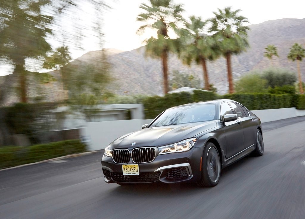 2017 - BMW M760i & M760Li, foto 59