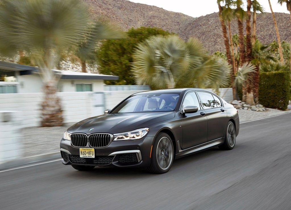 2017 - BMW M760i & M760Li, foto 62