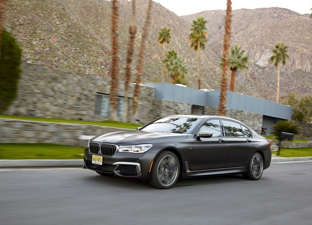 2017 - BMW M760i & M760Li, foto 63