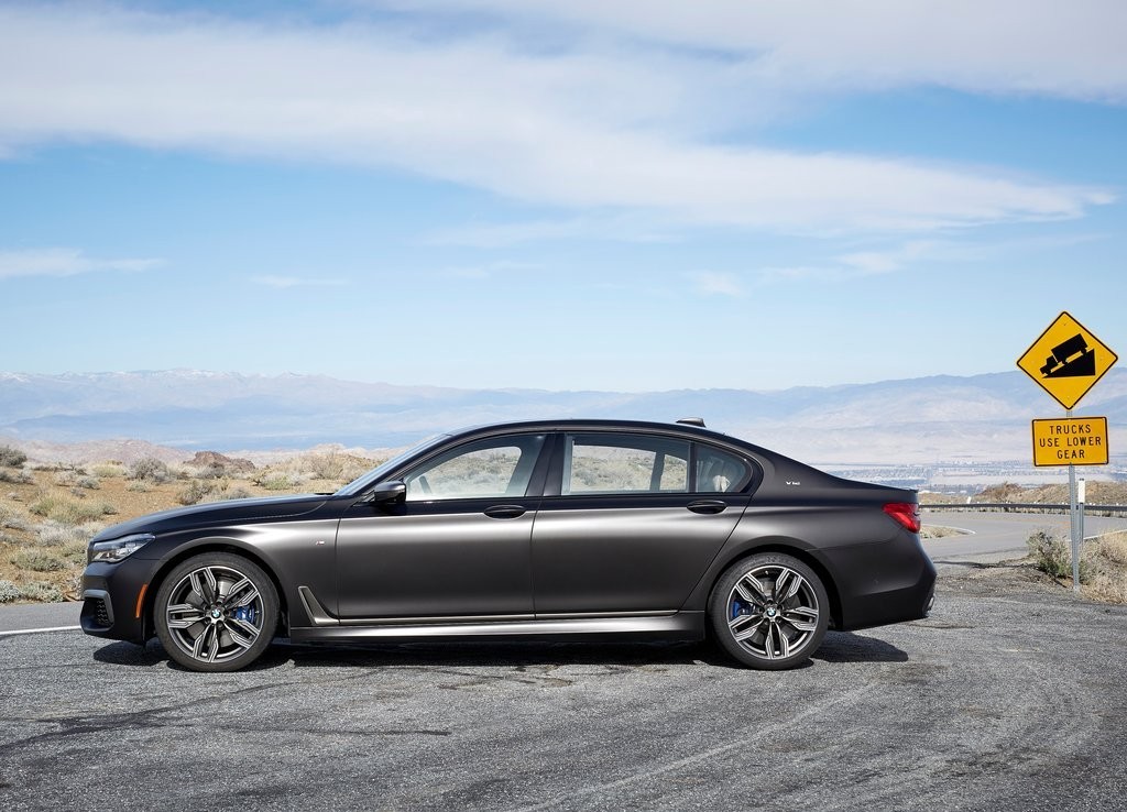 2017 - BMW M760i & M760Li, foto 69