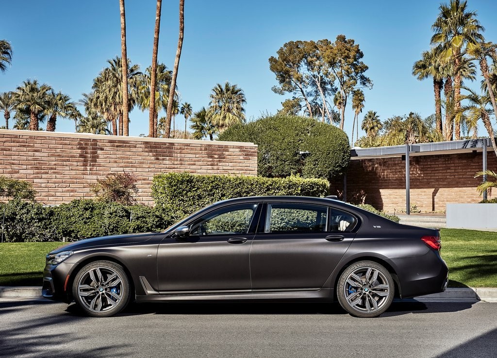 2017 - BMW M760i & M760Li, foto 70