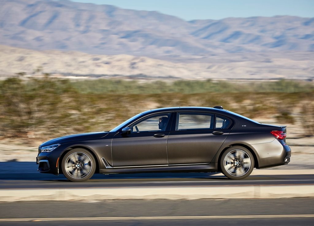 2017 - BMW M760i & M760Li, foto 75