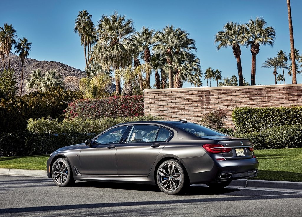 2017 - BMW M760i & M760Li, foto 93