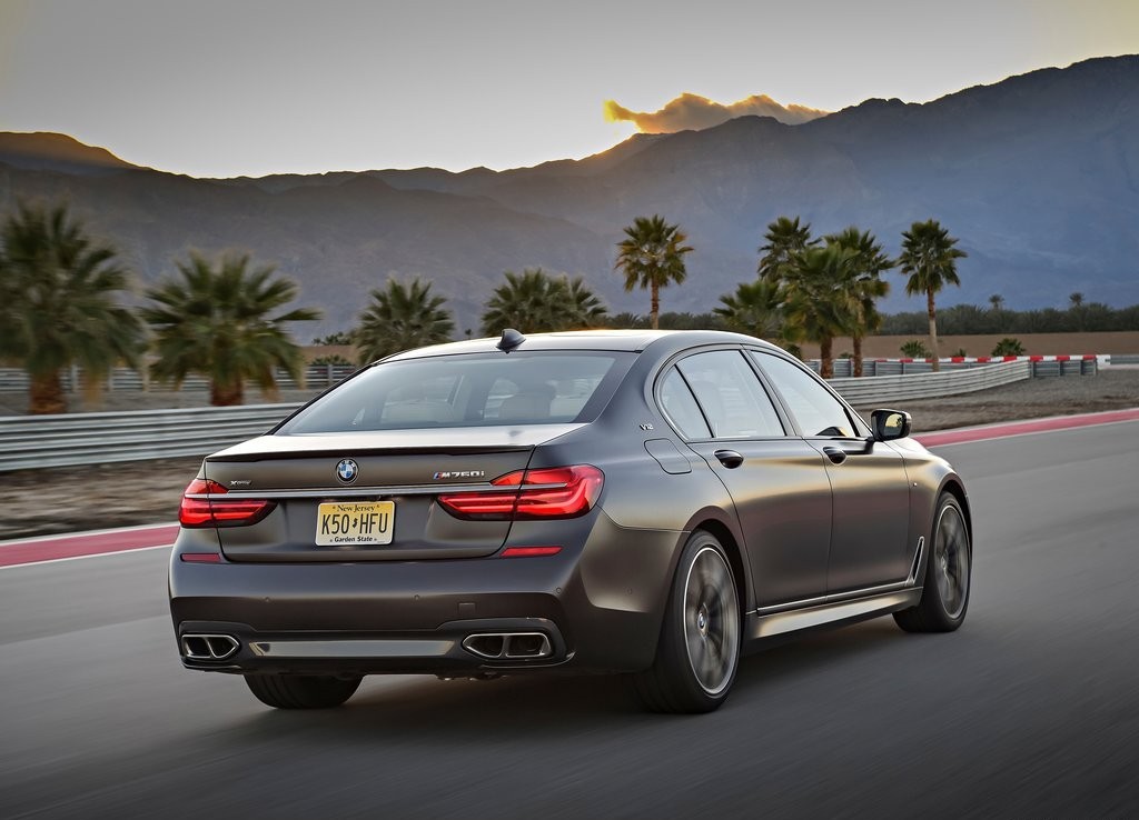 2017 - BMW M760i & M760Li, foto 96