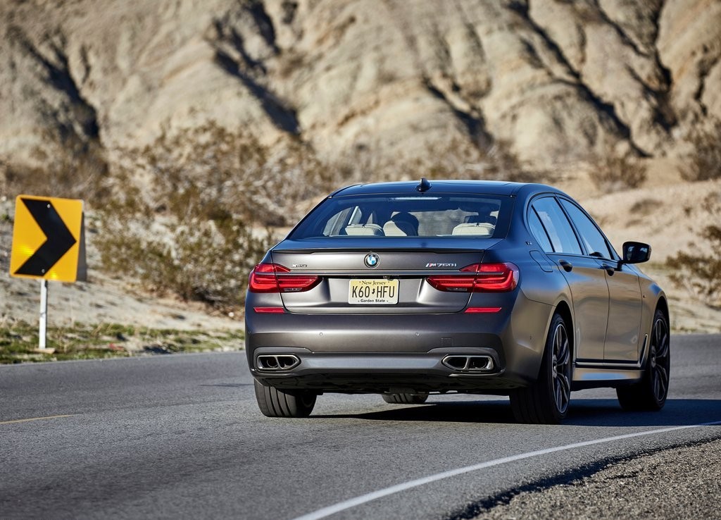 2017 - BMW M760i & M760Li, foto 98