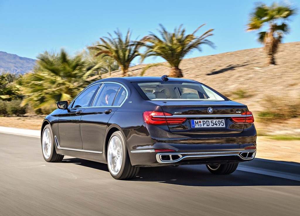 2017 - BMW M760i & M760Li, foto 103