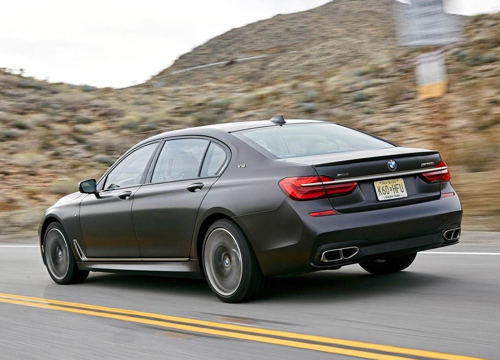 2017 - BMW M760i & M760Li, foto 109