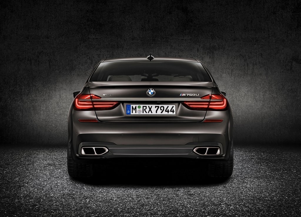 2017 - BMW M760i & M760Li, foto 139