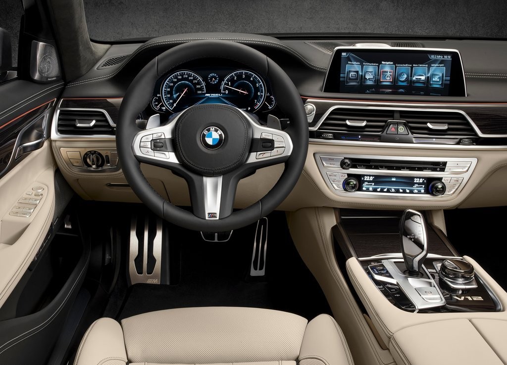 2017 - BMW M760i & M760Li, foto 142