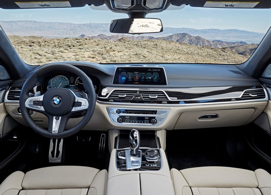 2017 - BMW M760i & M760Li, foto 143