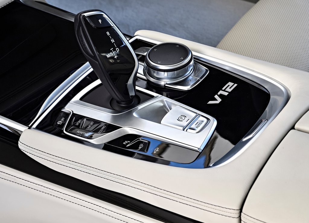 2017 - BMW M760i & M760Li, foto 153