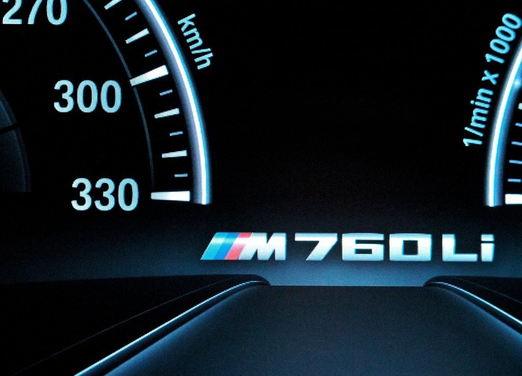 2017 - BMW M760i & M760Li, foto 158