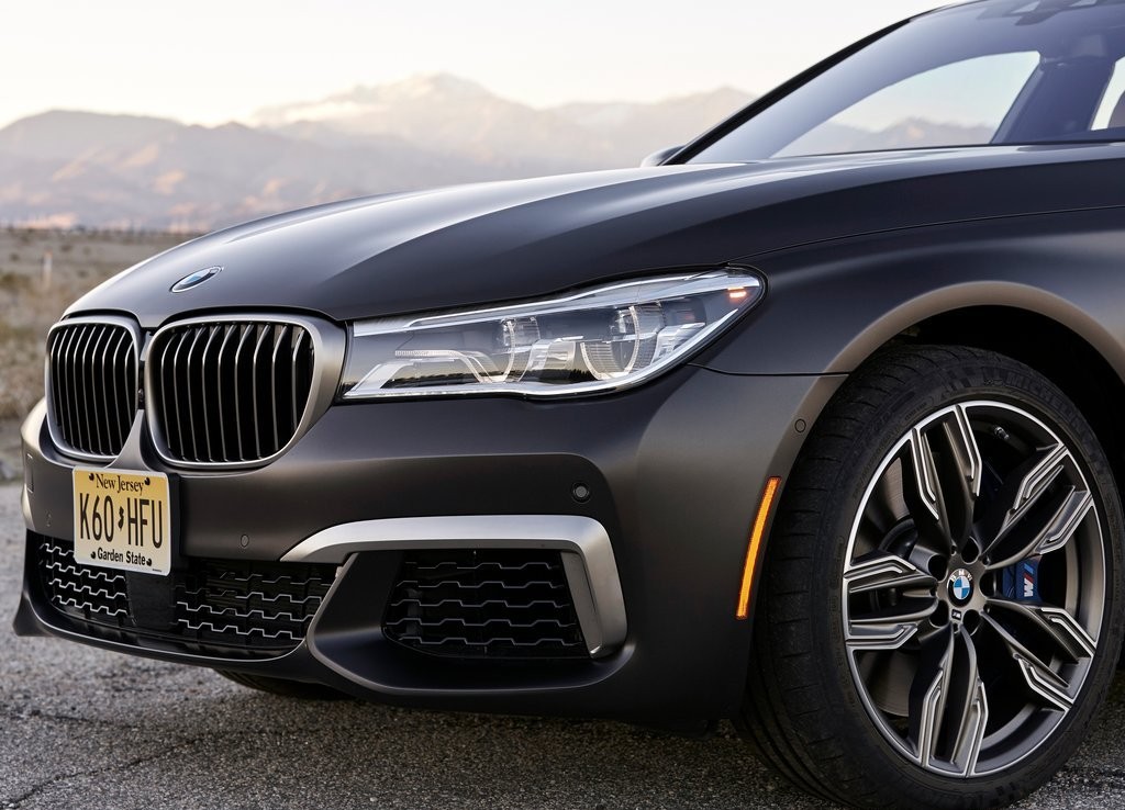2017 - BMW M760i & M760Li, foto 164