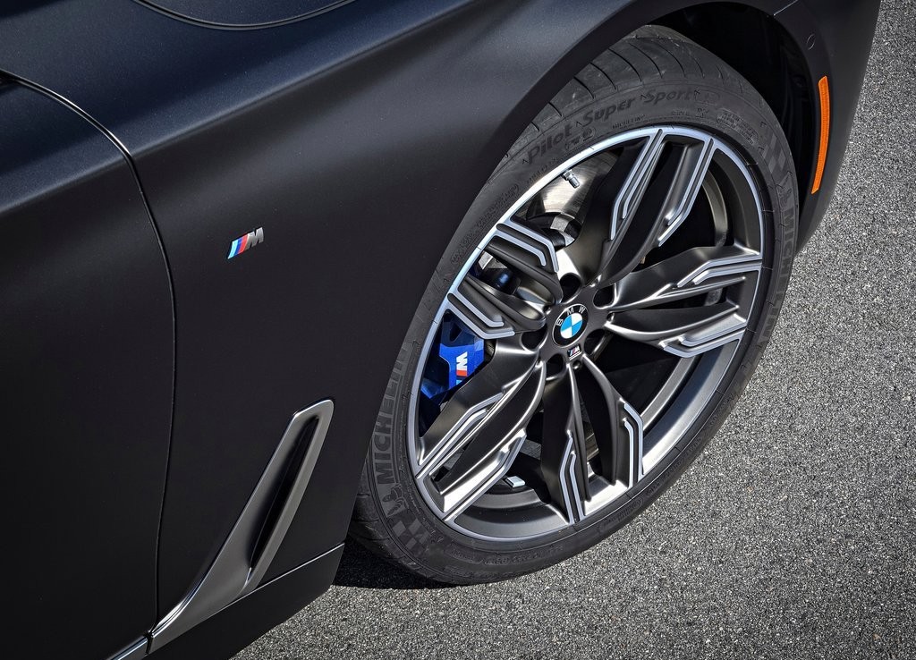 2017 - BMW M760i & M760Li, foto 176