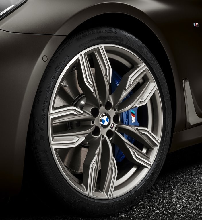 2017 - BMW M760i & M760Li, foto 203