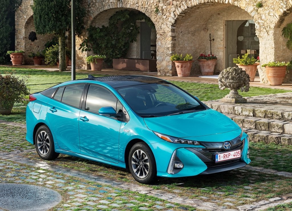 TOYOTA PRIUS PLUG-IN HYBRID, foto 2