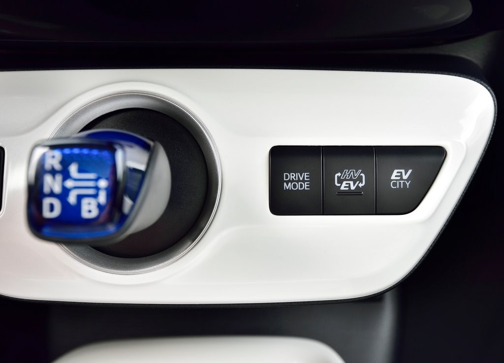TOYOTA PRIUS PLUG-IN HYBRID, foto 103
