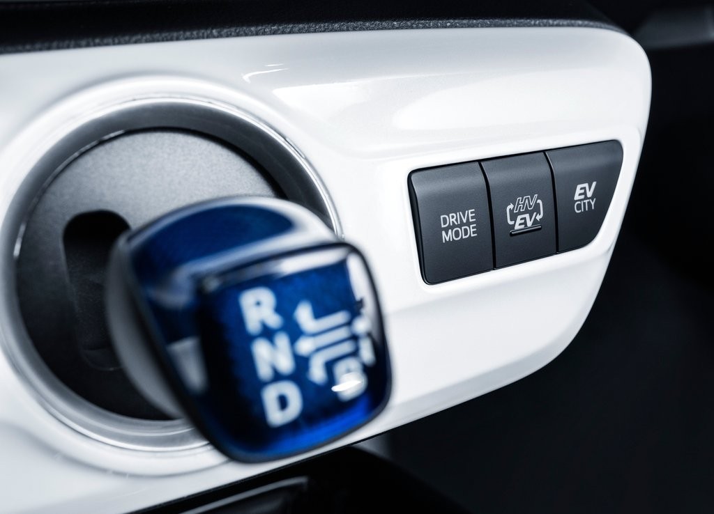 TOYOTA PRIUS PLUG-IN HYBRID, foto 104